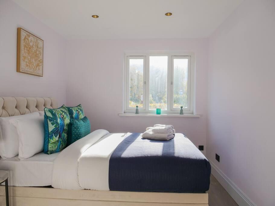 Stylish Retreat For Your Short Getaway London Exterior photo