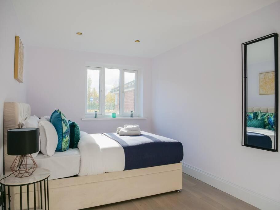 Stylish Retreat For Your Short Getaway London Exterior photo